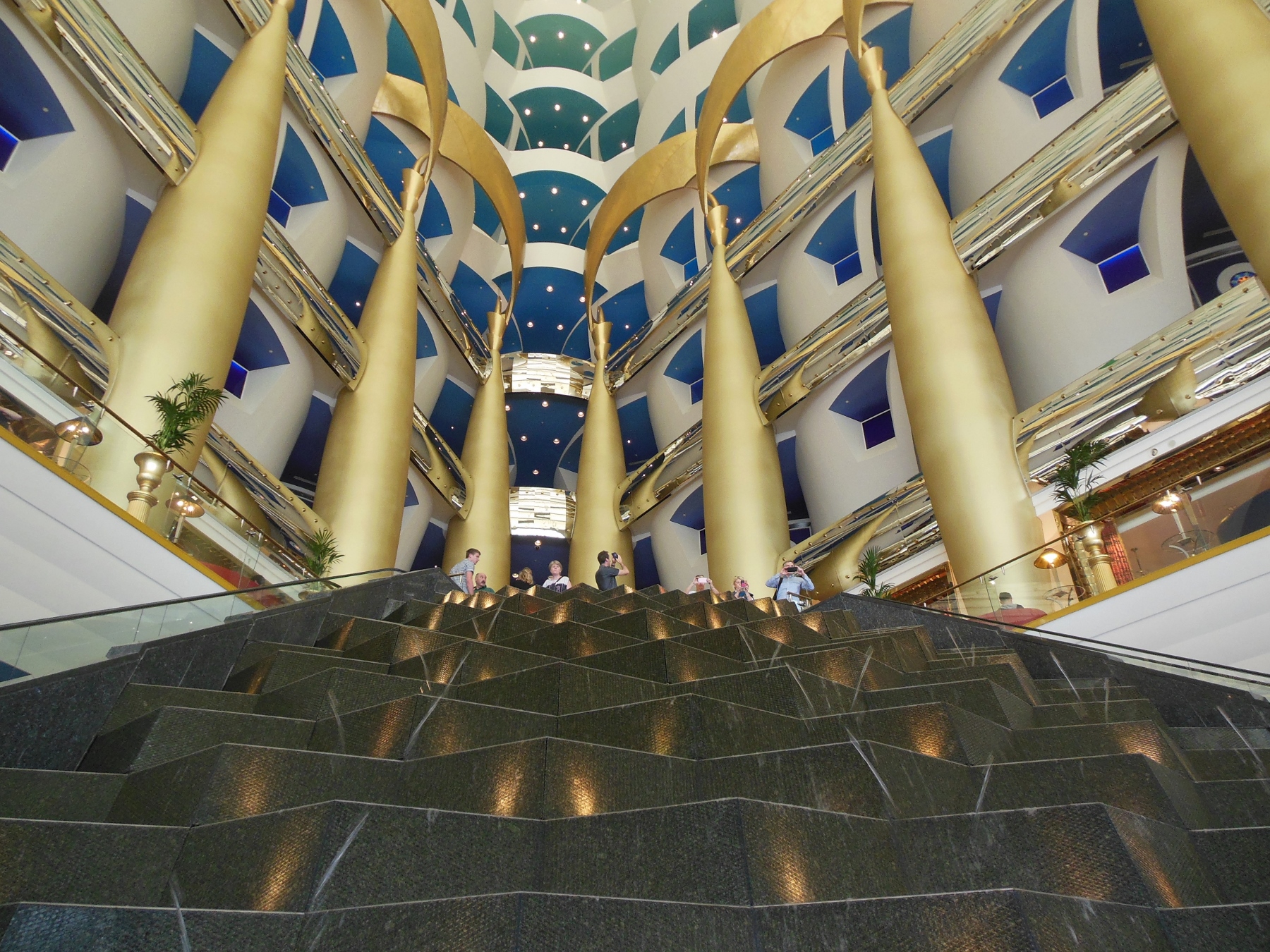 Burj al arab Foyer (1800x1350) - Kopie